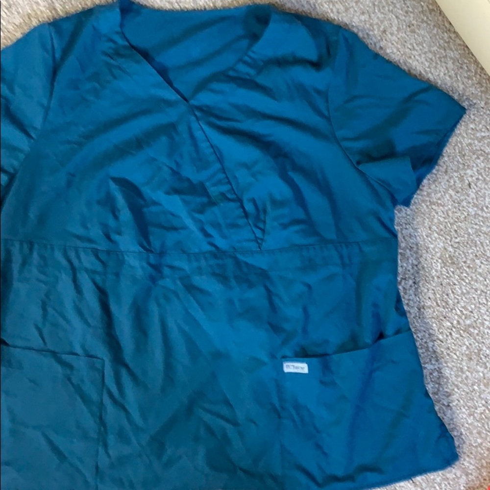 Grey’s anatomy scrub top size 2x Caribbean